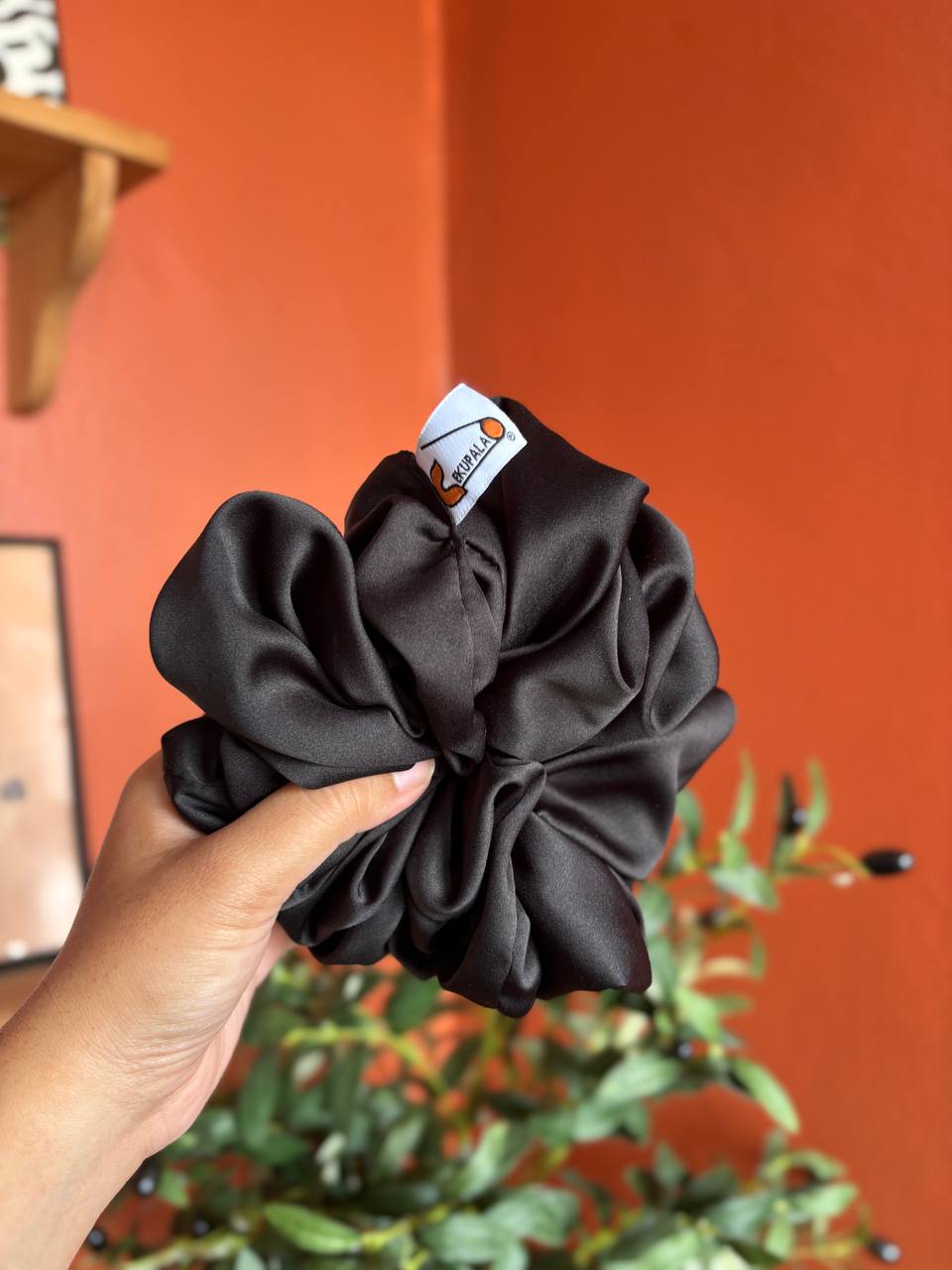 CEKUPALA POM POM SATIN MATTE
